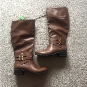 BNWT Arizona Brown Boots 7.5